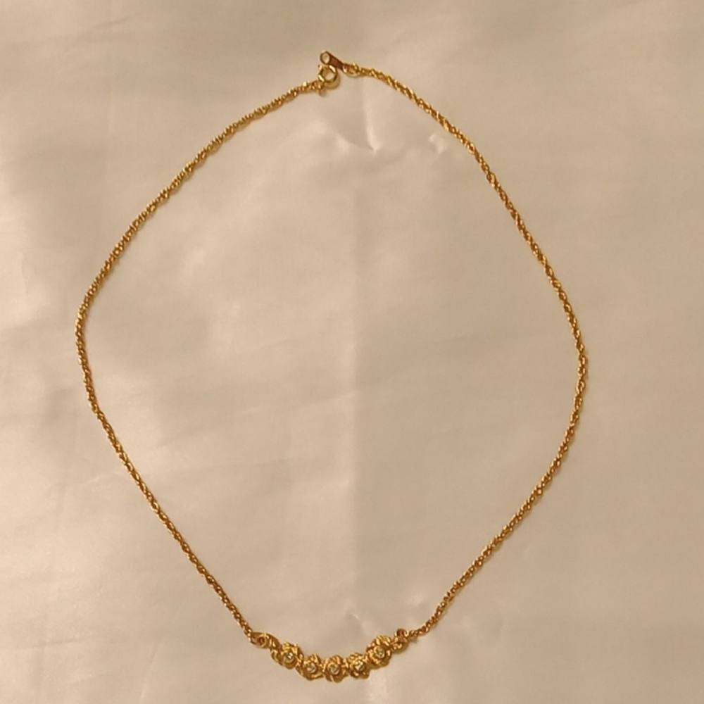 Gold Minimalist Necklace with Twist Chain and Rhinestone Flower Center